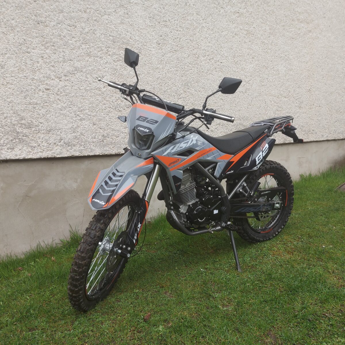 Cross ASIX XB-82 A1 250cc (21/18") – manuál, elektrický štart, 22 HP – Obrázok 46