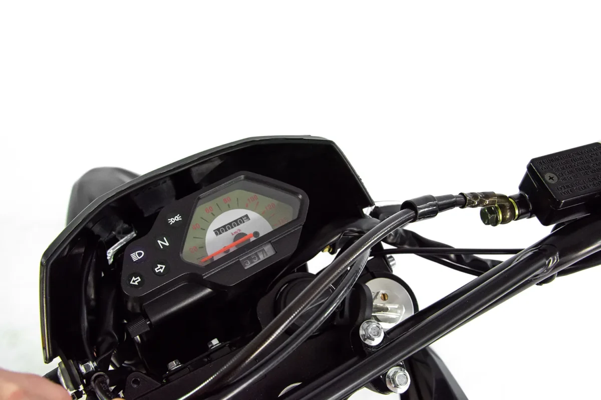 ASIX XB-72 Zongshen 150cc – terénna motorka detail tachometra