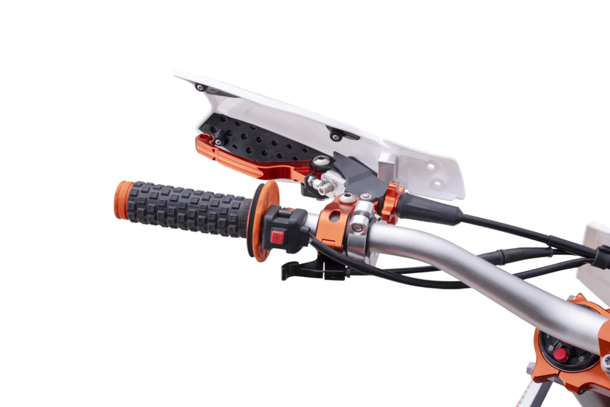 CROSS-ASIX-XR99-300-4T-NB-23 volant